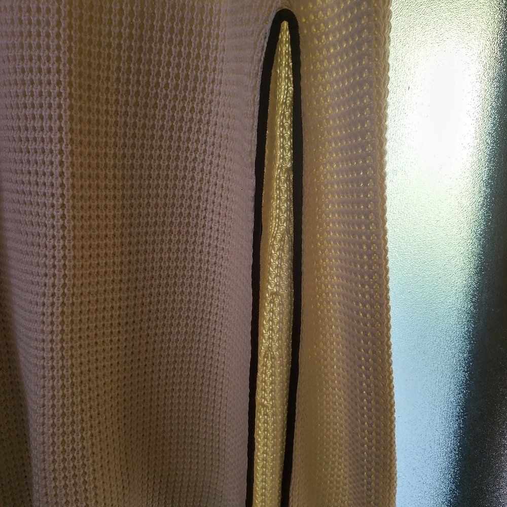 Poncho - Picture 4 of 4
